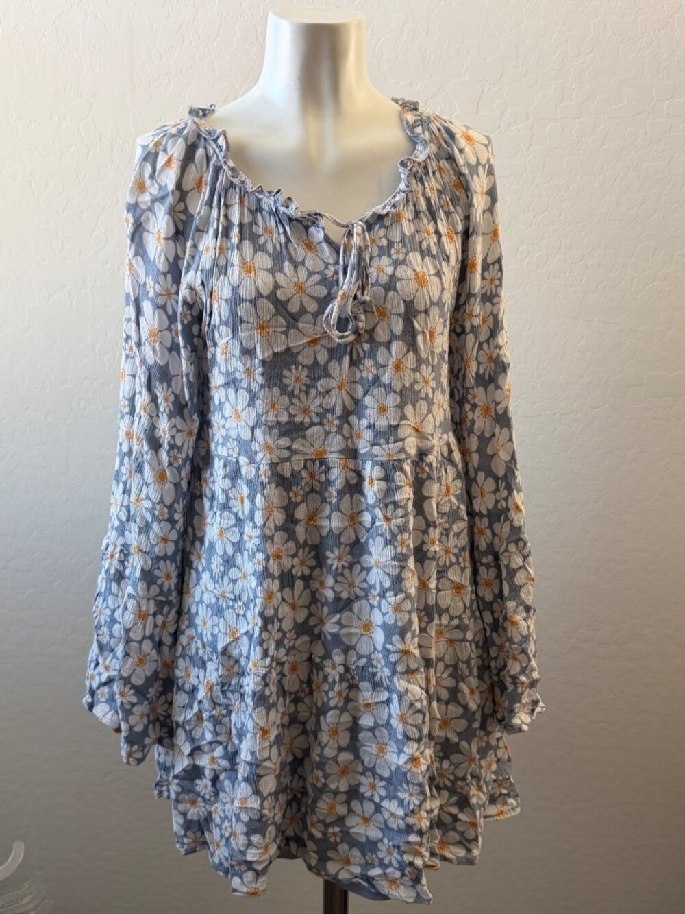 Altar'd State Blue Floral Long Sleeve Mini Dress Sz M (G336)